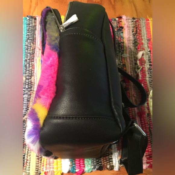 Current Mood Fuzzy Back Pack - Picture 6 of 6